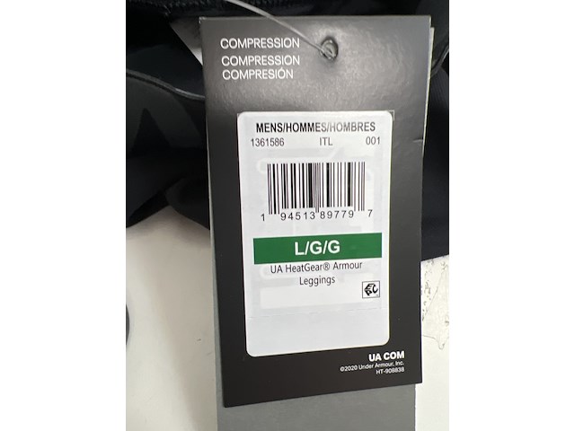 Partij kleding - afbeelding 17 van  29