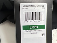 Partij kleding - afbeelding 17 van  29