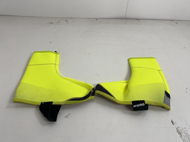 Partij kleding - afbeelding 20 van  29