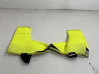 Partij kleding - afbeelding 20 van  29