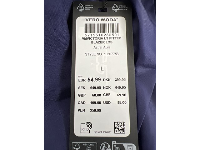 Partij kleding - afbeelding 23 van  29