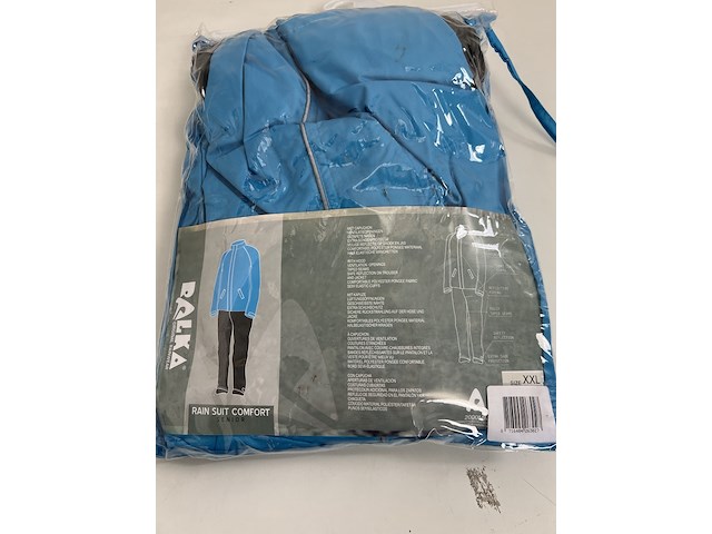 Partij kleding - afbeelding 26 van  29