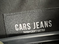 Partij kleding - afbeelding 2 van  8