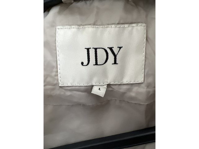 Partij kleding - afbeelding 7 van  8