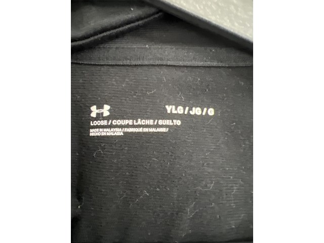 Partij kleding - afbeelding 10 van  42