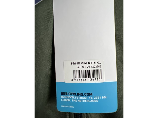 Partij kleding - afbeelding 25 van  42