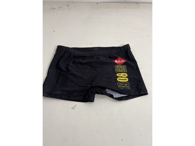 Partij kleding - afbeelding 30 van  42