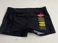 Partij kleding - afbeelding 30 van  42