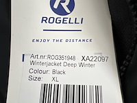 Partij kleding - afbeelding 33 van  42