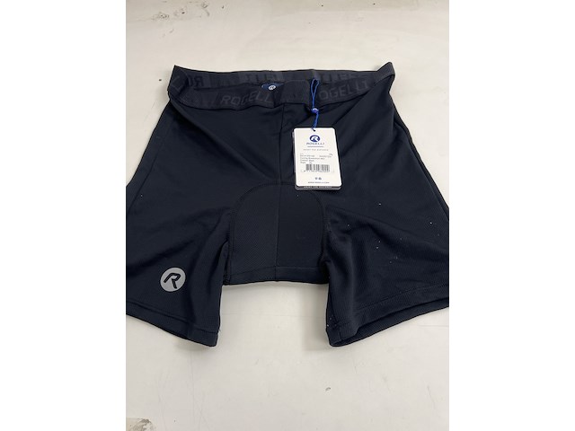 Partij kleding - afbeelding 37 van  42