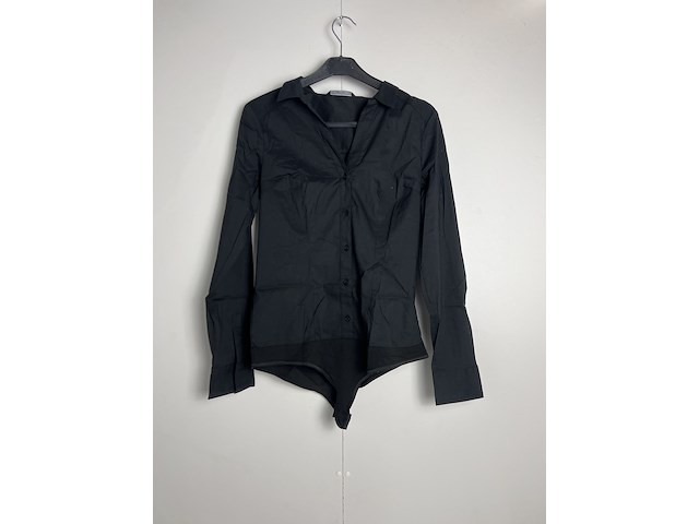 Partij kleding - afbeelding 9 van  55