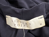 Partij kleding - afbeelding 16 van  55