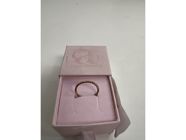 Partij kleding - afbeelding 33 van  55