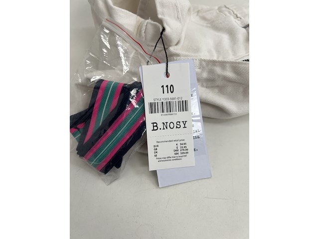 Partij kleding - afbeelding 36 van  55