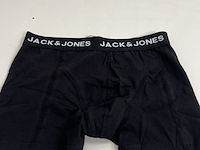 Partij kleding - afbeelding 39 van  55