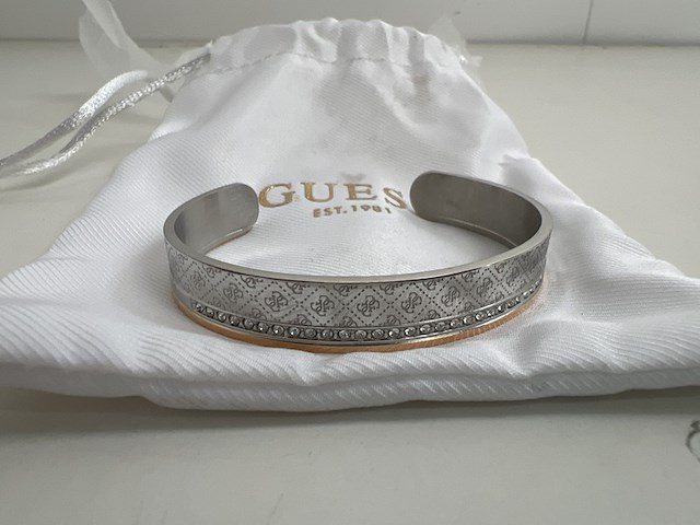 Partij kleding - afbeelding 48 van  55