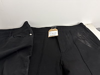 Partij kleding - afbeelding 2 van  8