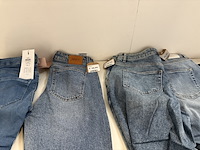 Partij kleding - afbeelding 2 van  15