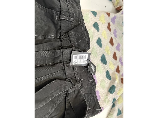 Partij kleding - afbeelding 13 van  15