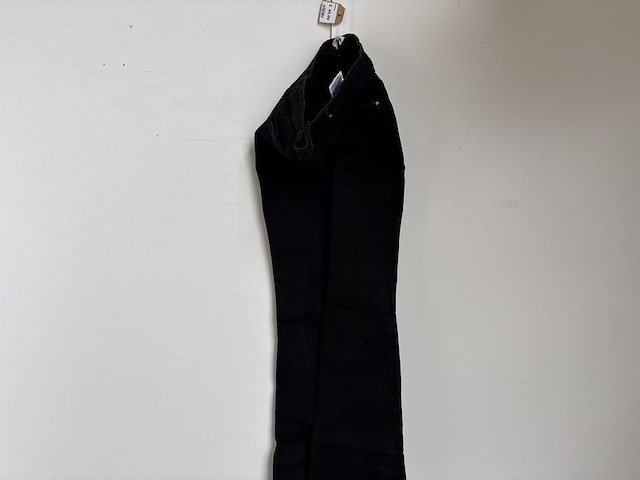 Partij kleding - afbeelding 15 van  18