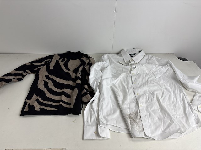 Partij kleding - afbeelding 1 van  6