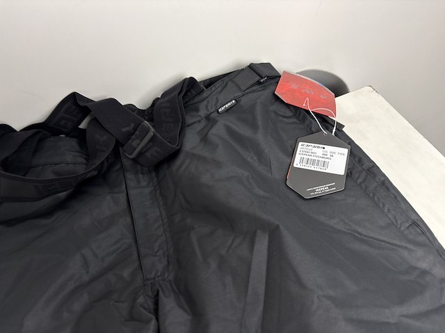 Partij kleding - afbeelding 5 van  6