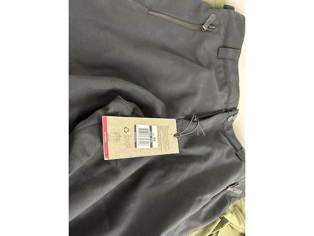 Partij kleding - afbeelding 4 van  6