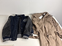 Partij kleding - afbeelding 1 van  6