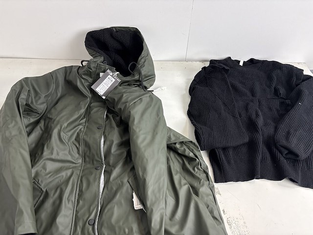 Partij kleding - afbeelding 3 van  6