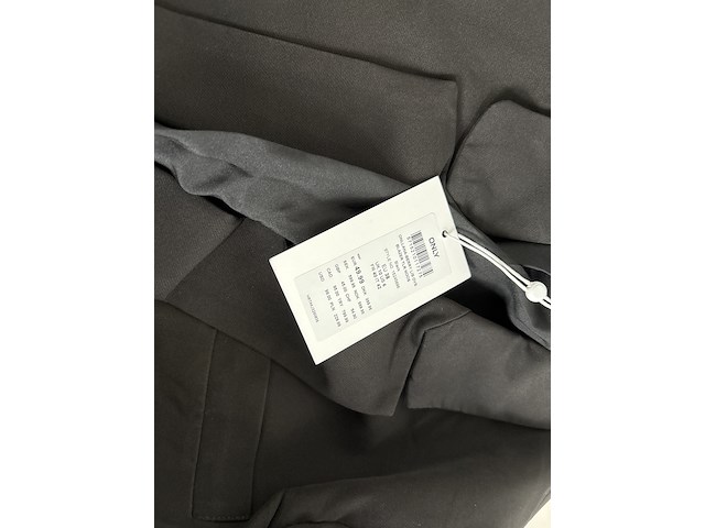 Partij kleding - afbeelding 4 van  6