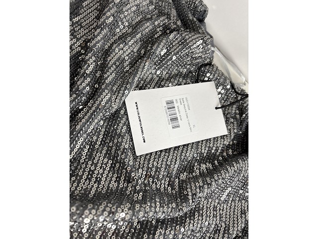 Partij kleding - afbeelding 3 van  7