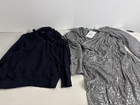 Partij kleding - afbeelding 4 van  7