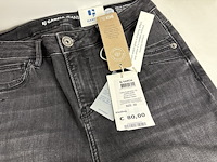 Partij kleding - afbeelding 5 van  10