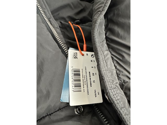 Partij kleding - afbeelding 7 van  10