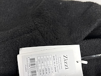 Partij kleding - afbeelding 2 van  8