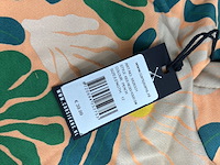 Partij kleding - afbeelding 7 van  8