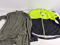 Partij kleding - afbeelding 4 van  8