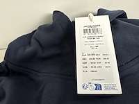 Partij kleding - afbeelding 5 van  8