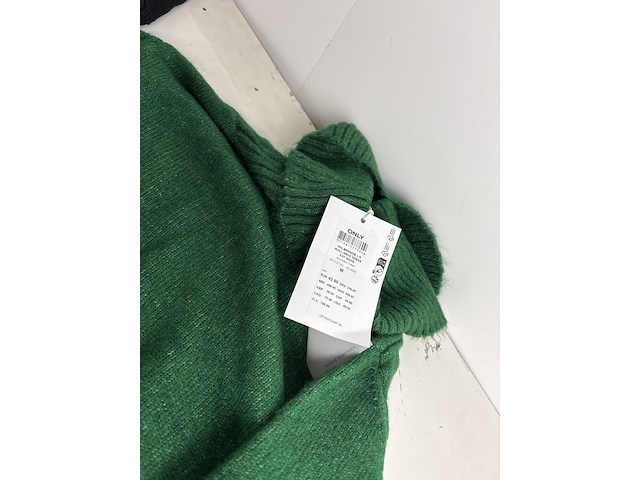 Partij kleding - afbeelding 8 van  9