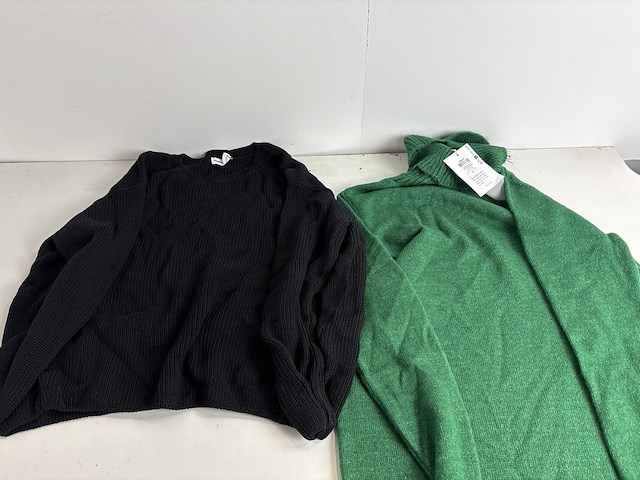 Partij kleding - afbeelding 9 van  9