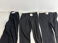 Partij kleding - afbeelding 2 van  5