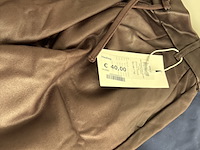 Partij kleding - afbeelding 4 van  5