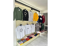 Partij kleding - afbeelding 5 van  8