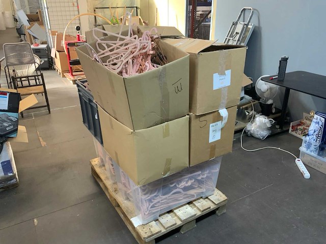Partij kledinghangers - afbeelding 8 van  8
