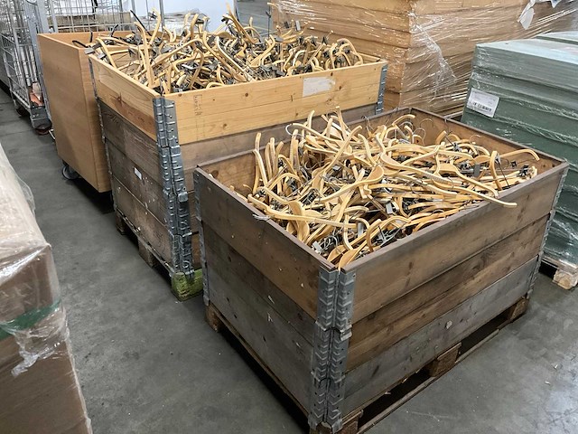 Partij kledinghangers - afbeelding 2 van  2