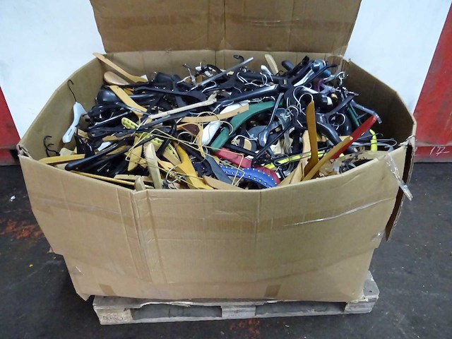 Partij kledinghangers - afbeelding 1 van  2