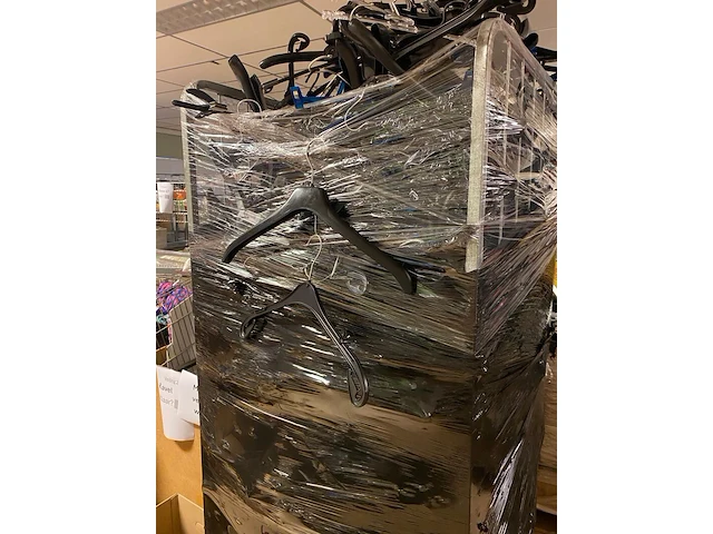Partij kledinghangers - afbeelding 1 van  4