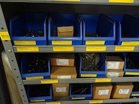 Partij kleinwaar en bevestingsmateriaal met kasten - afbeelding 4 van  20