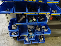 Partij kleinwaar en bevestingsmateriaal met kasten - afbeelding 16 van  20