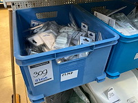 Partij klemmen en spanners in krat (8x) - afbeelding 4 van  11